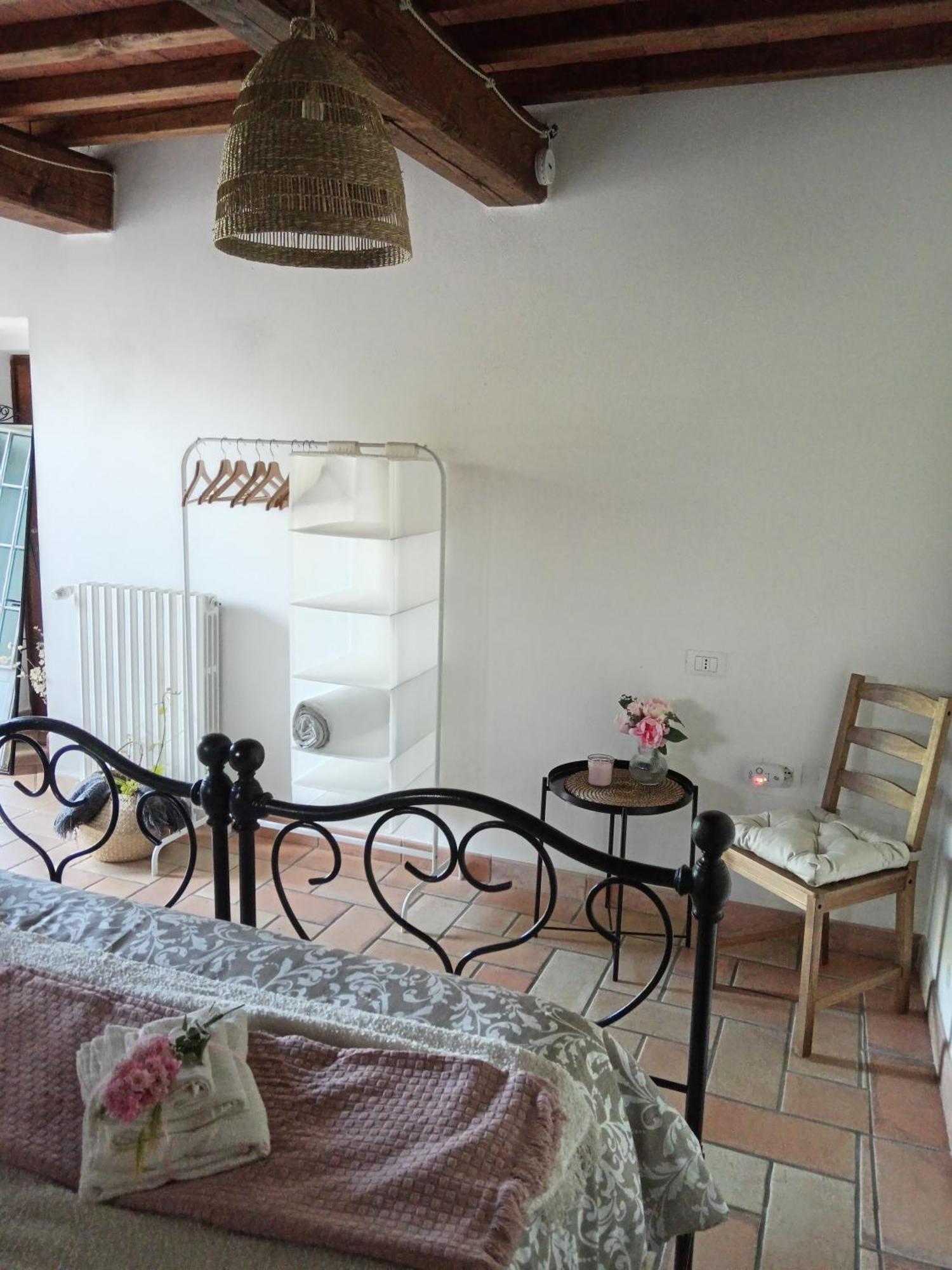 Casale - La Camera Di Leda Lamporecchio Esterno foto