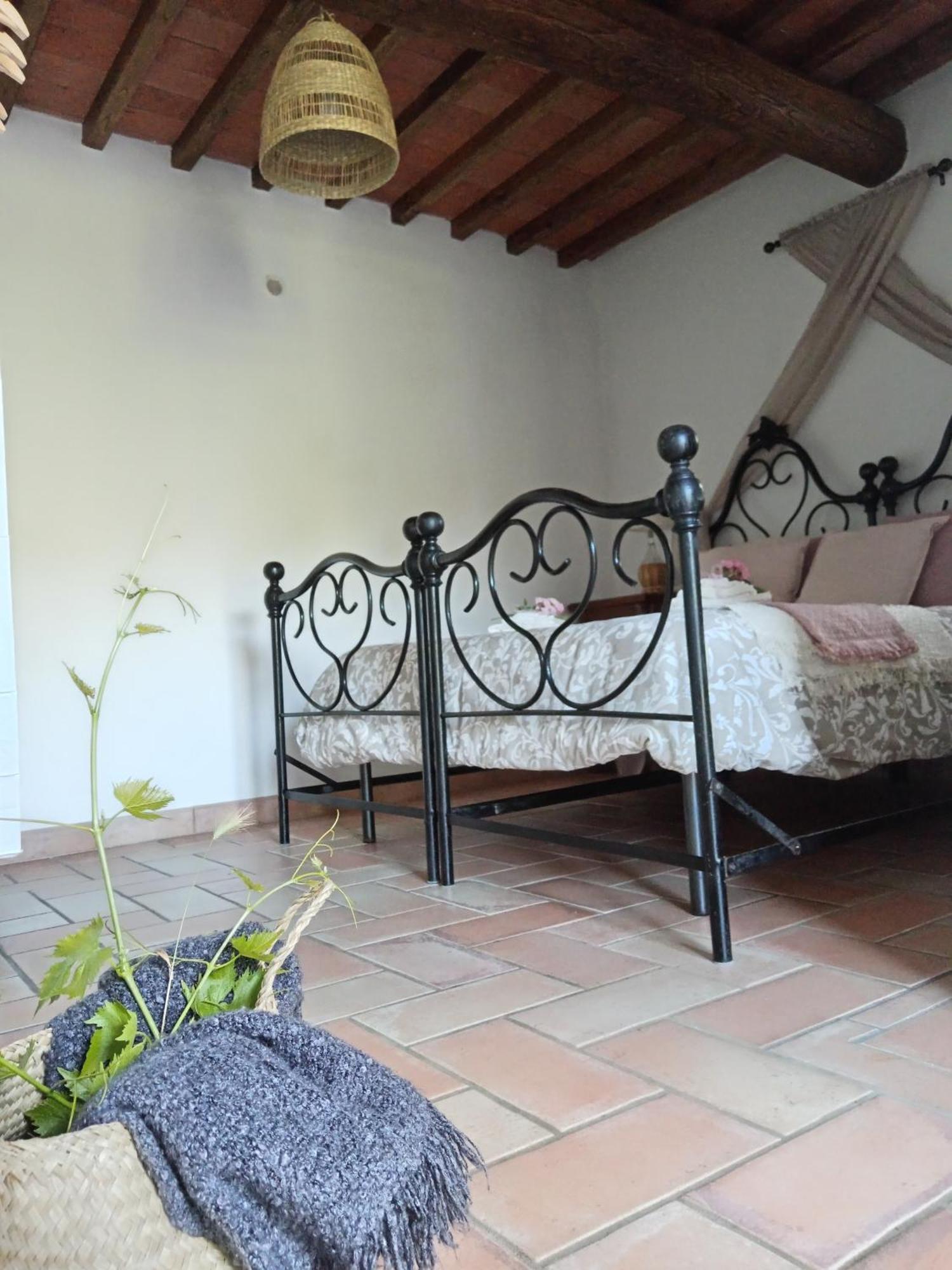 Casale - La Camera Di Leda Lamporecchio Esterno foto