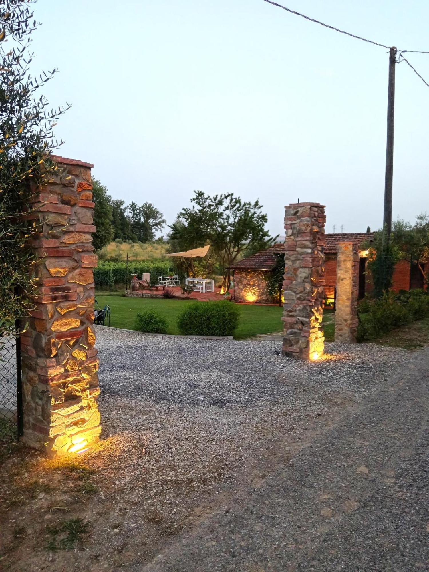Casale - La Camera Di Leda Lamporecchio Esterno foto