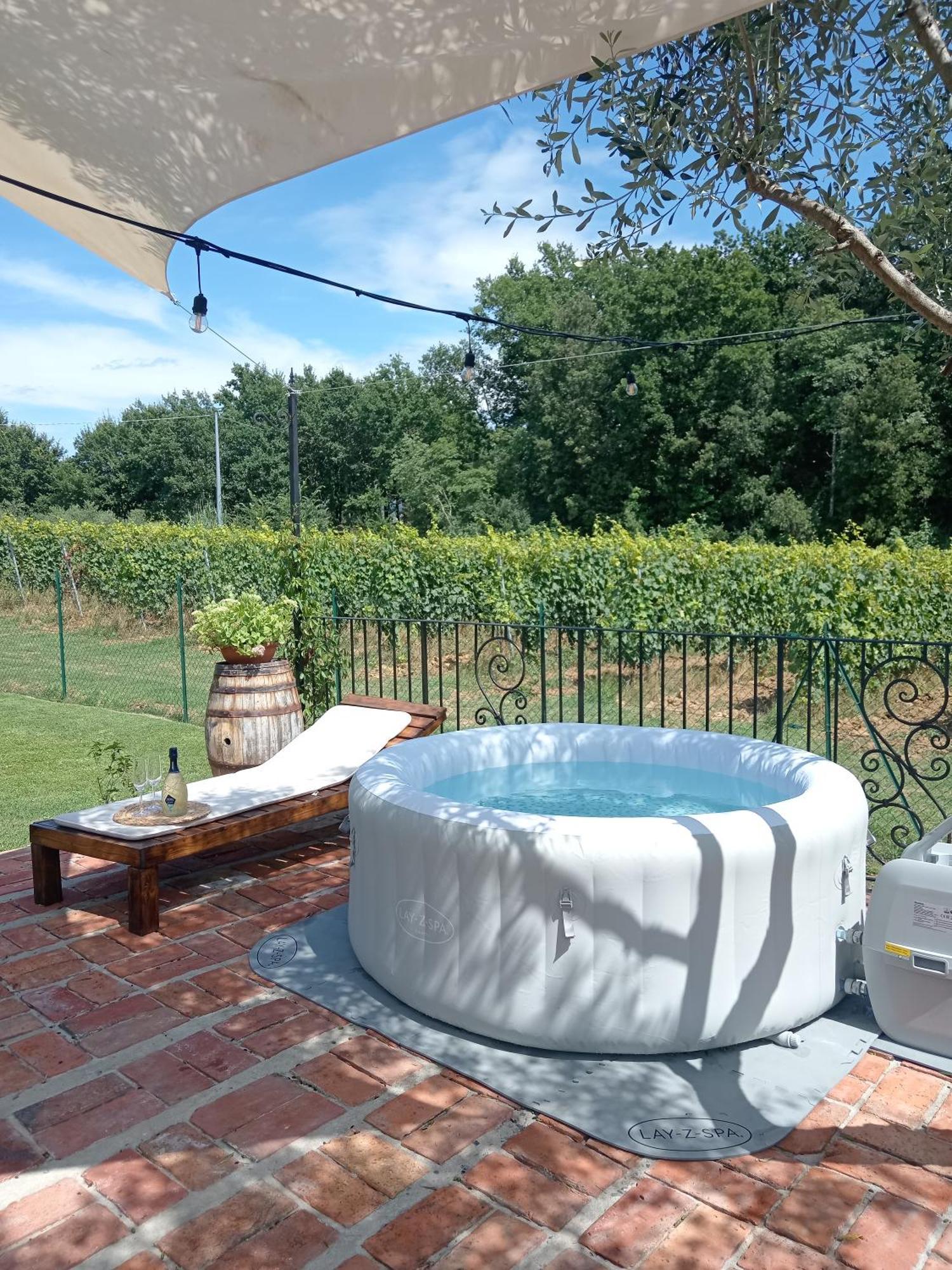 Casale - La Camera Di Leda Lamporecchio Esterno foto